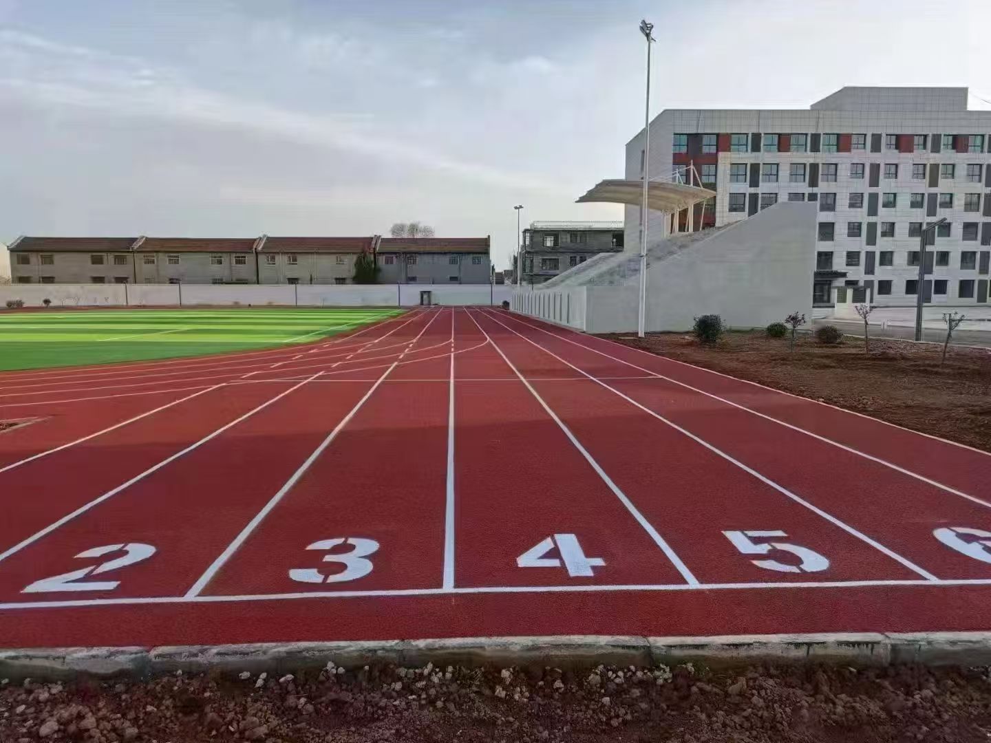 北京硅pu篮球场混合型塑胶跑道 - 一站式服务